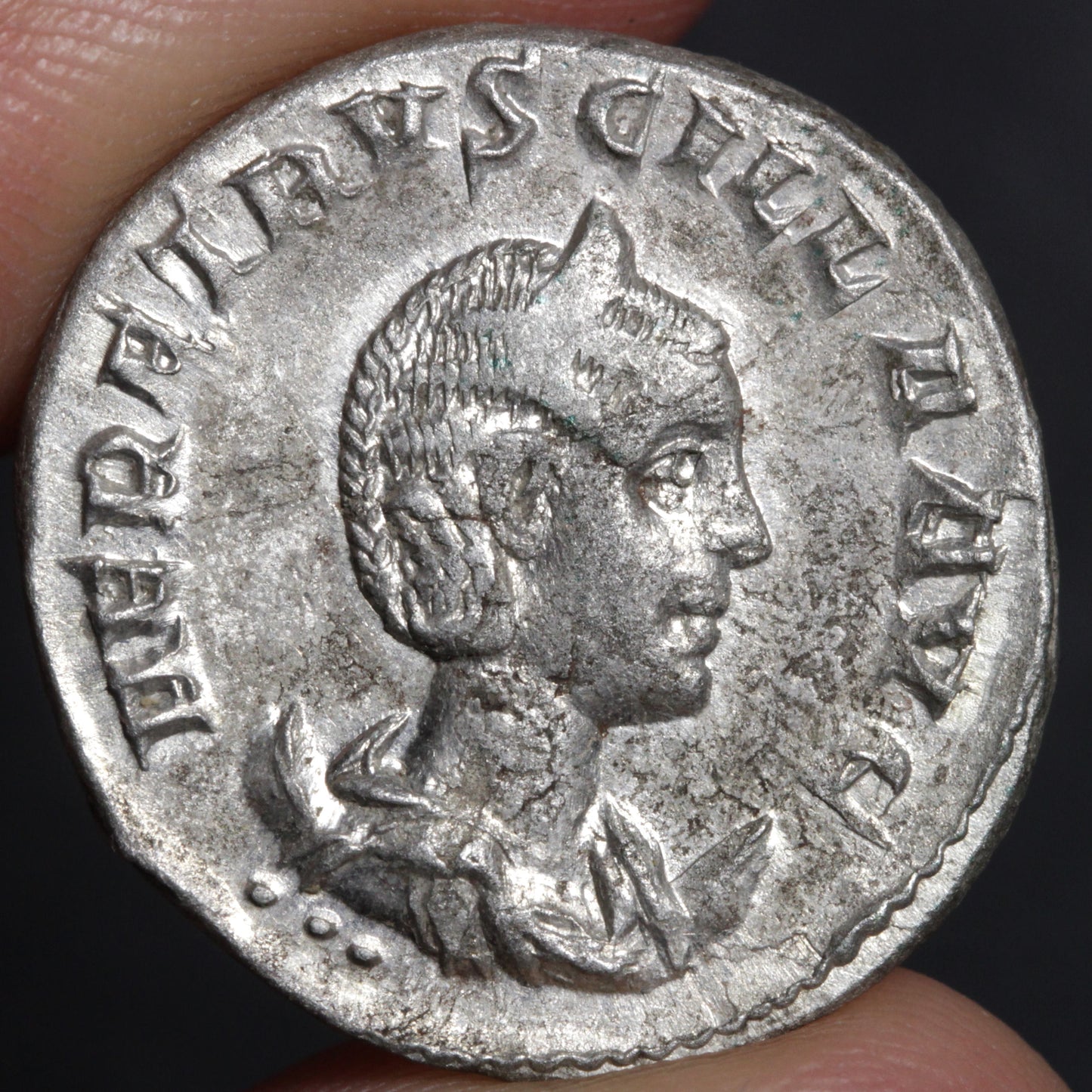 obverse side of herennia etruscilla antoninianus, showing portrait of herennia etruscilla