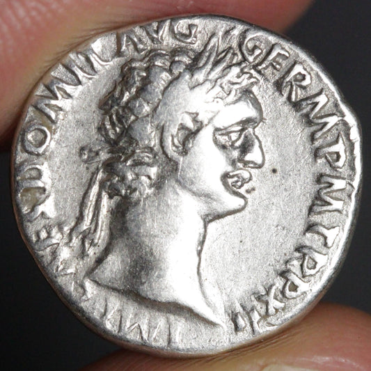 Price Difference Domitian denarii