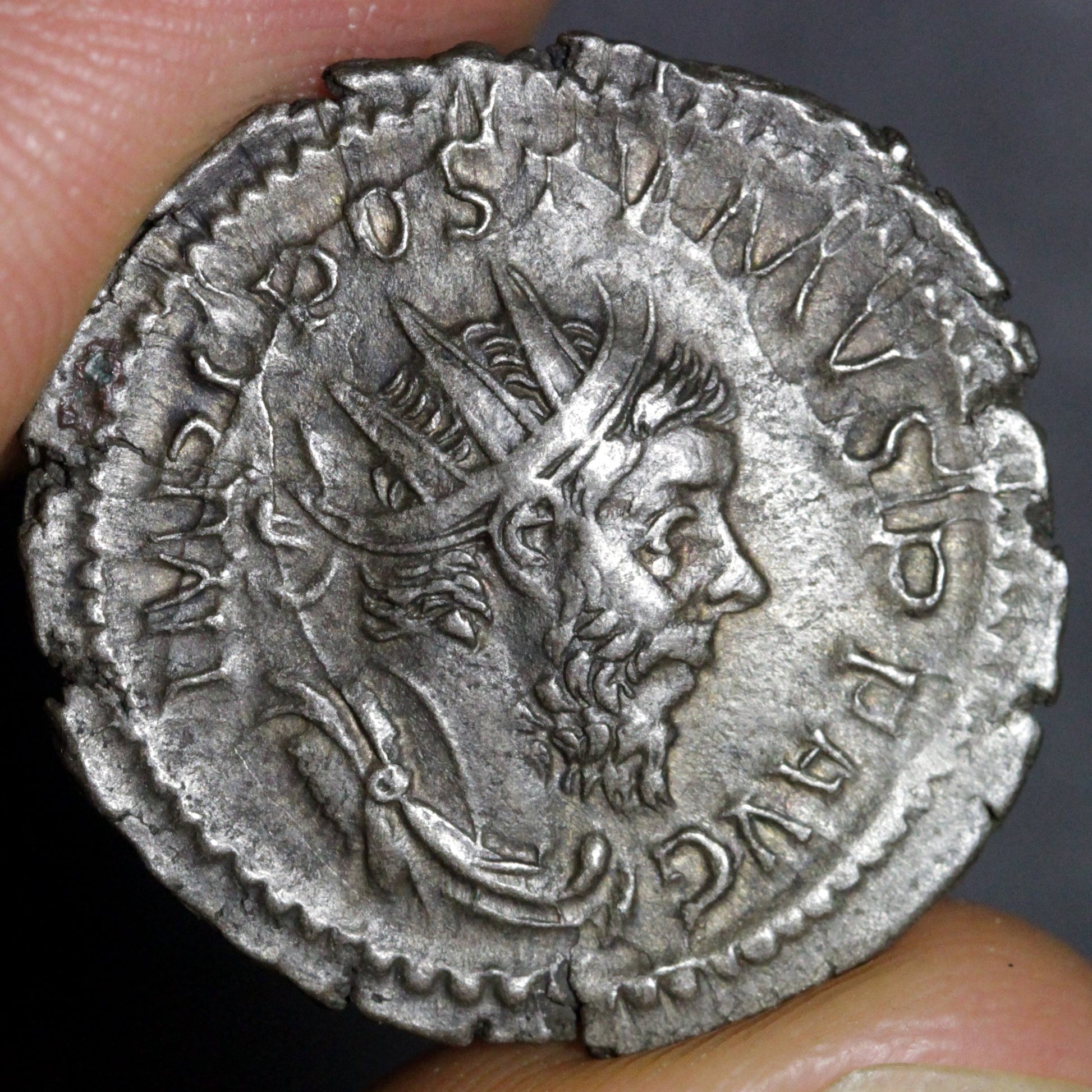 postumus antoninianus obverse