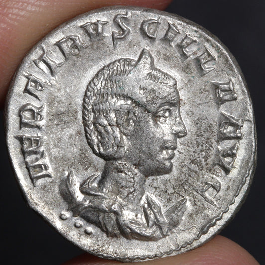 obverse side of herennia etruscilla antoninianus, showing portrait of herennia etruscilla